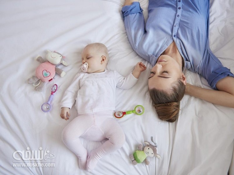 خوابیدن کودک با والدین + قصه شب