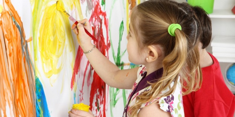 نقاشی کودک و افزایش مهارت های آن+ قصه کودکانه